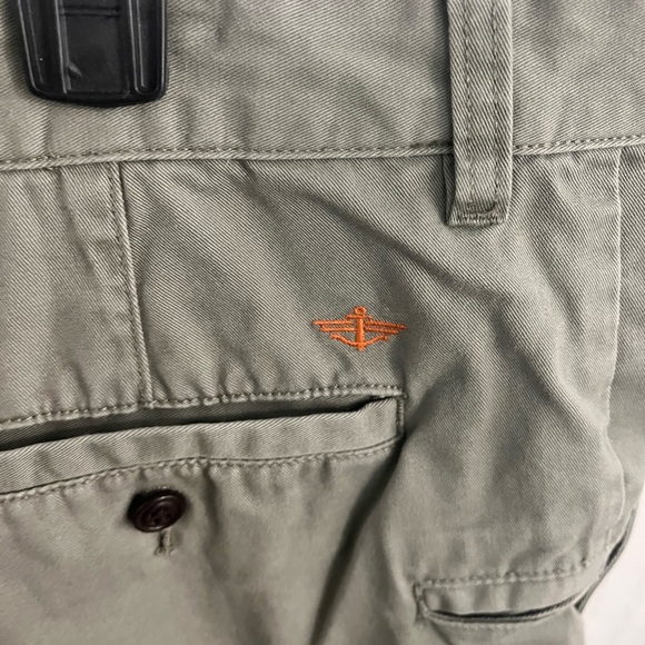 Dockers Men's Shorts size 42 - Picture 9 of 9